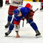 Ve středečím utkání hokejisté Náchoda po solidním výkonu ve Dvoře Králové n/L. získali tři body a po zásluze zvítězili. Hattrickem se blýskl kanonýr Matouš!