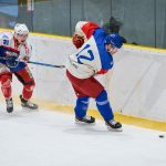 V nedělním utkání domácí hokejisté Náchoda s&nbsp;Českou Třebovou dokázali třikrát smazat jednogólové manko! Potřetí vyrovnal Matouš v&nbsp;samém závěru a o zisku druhého bodu rozhodl ve vlastním oslabení v&nbsp;prodloužení mladík Polej!